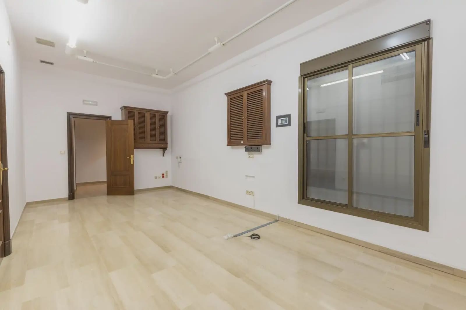 Erhverv til salg i Granada by - € 1.350.000 (Ref: 9837243)