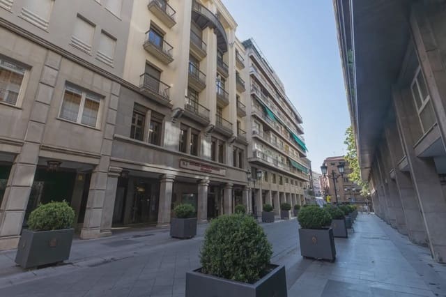 Erhverv til salg i San Matías - Realejo, Granada by - € 1.350.000 (Ref: 9837243)