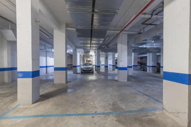 Garage for sale in Camino de Ronda - Rosaleda, Granada city - € 30,000 (Ref: 9837245)