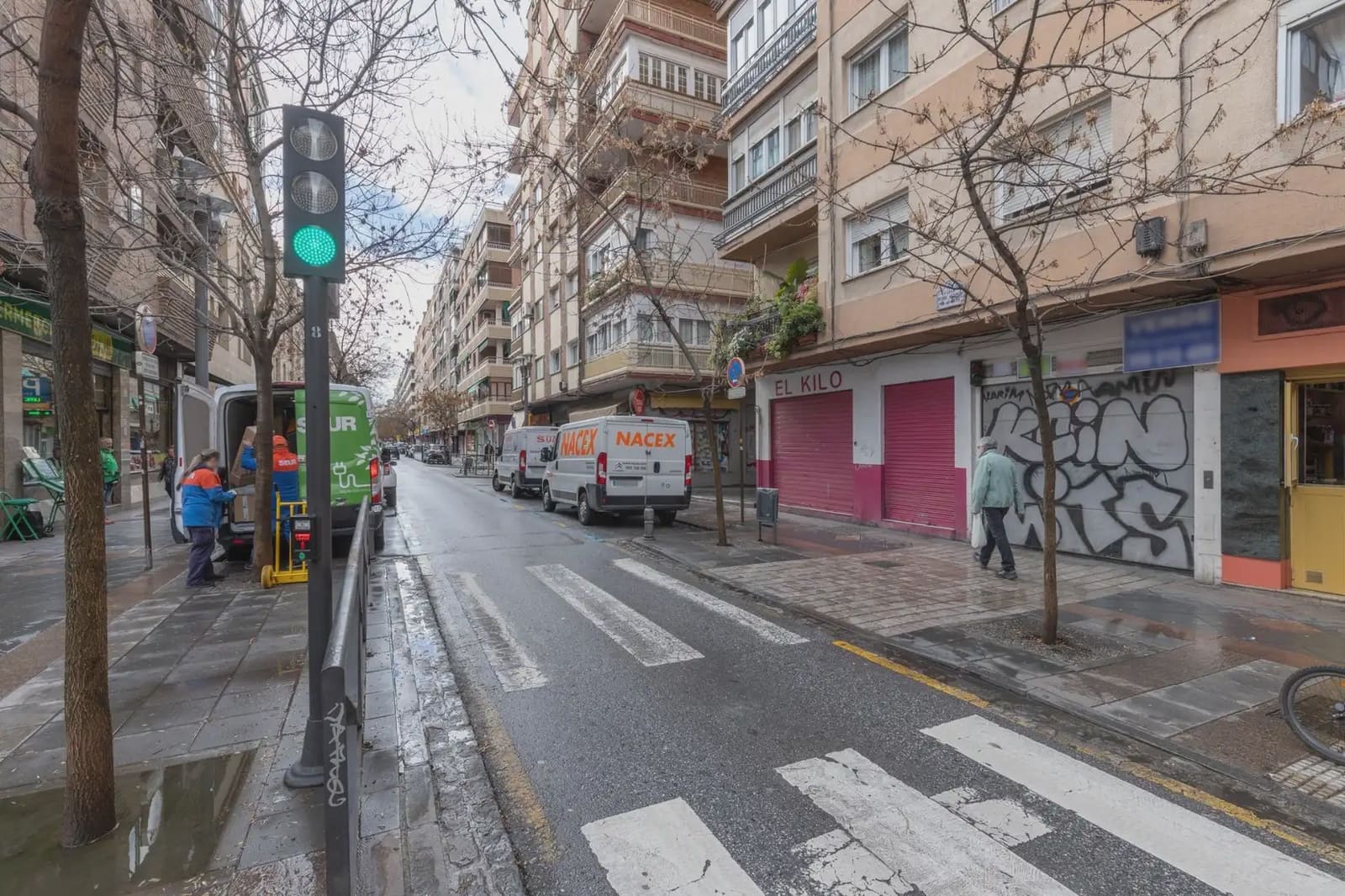 Garage for sale in Granada city - € 30,000 (Ref: 9837245)