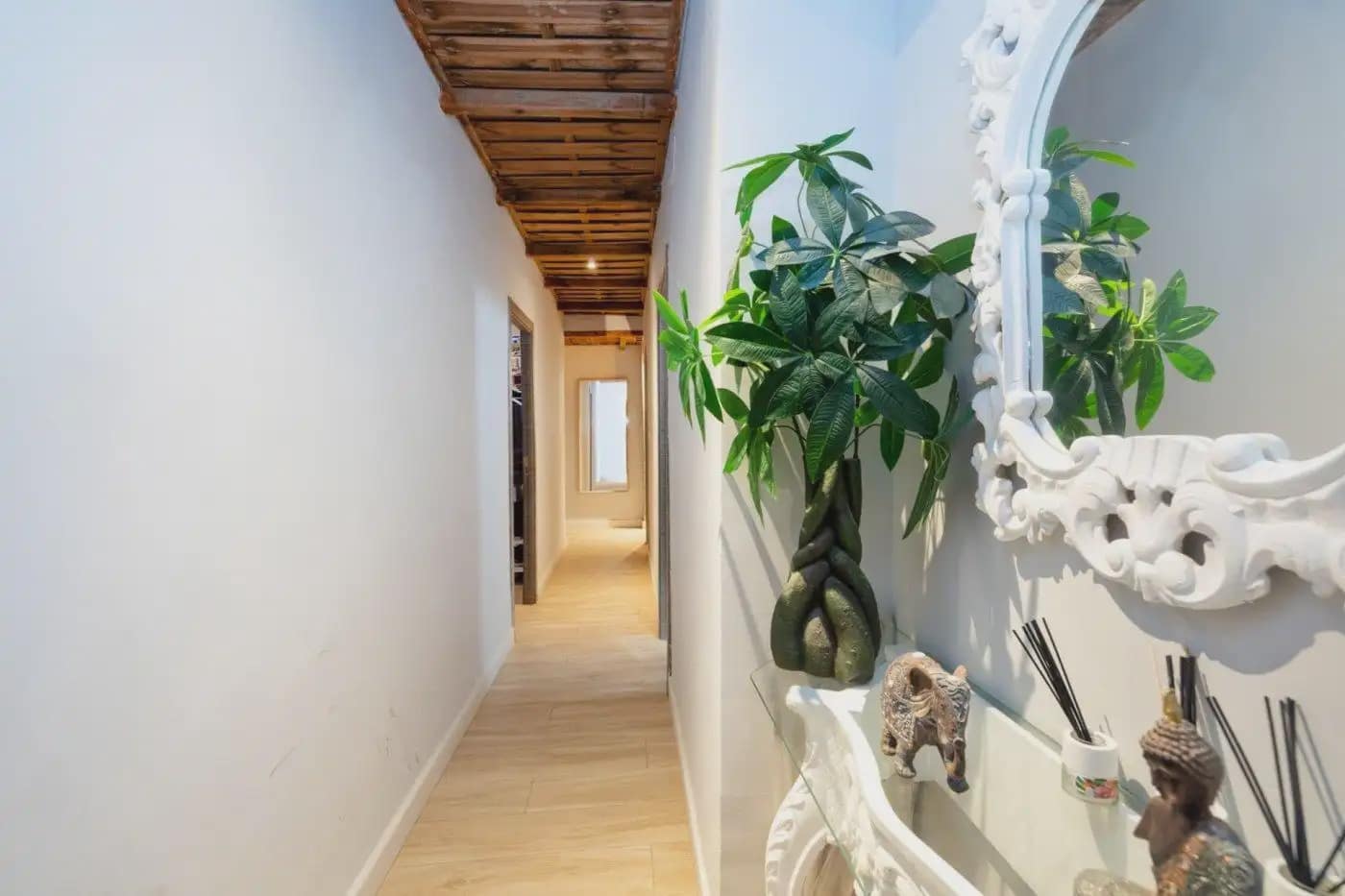 5 bedroom Flat for sale in Granada city - € 330,000 (Ref: 9837246)