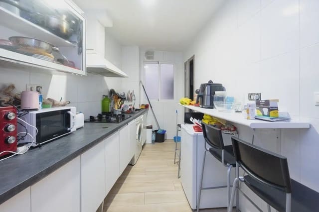 5 sypialnia Mieszkanie na sprzedaż w Camino de Ronda - Rosaleda, Miasto Grenada - 330 000 € (Ref: 9837246)
