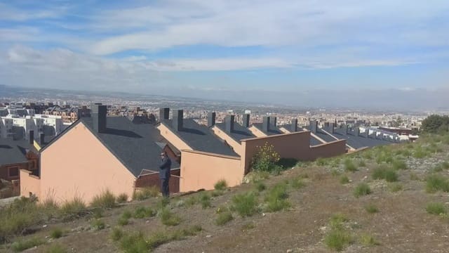 Byggegrund til salg i Bola de Oro - Serrallo, Granada by - € 103.600 (Ref: 9837251)