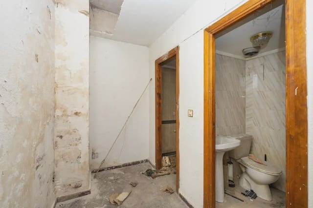 Gewerbe zu verkaufen in Figares, Granada Stadt - 65.000 € (Ref: 9837254)