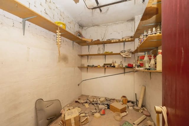 Gewerbe zu verkaufen in Figares, Granada Stadt - 65.000 € (Ref: 9837254)