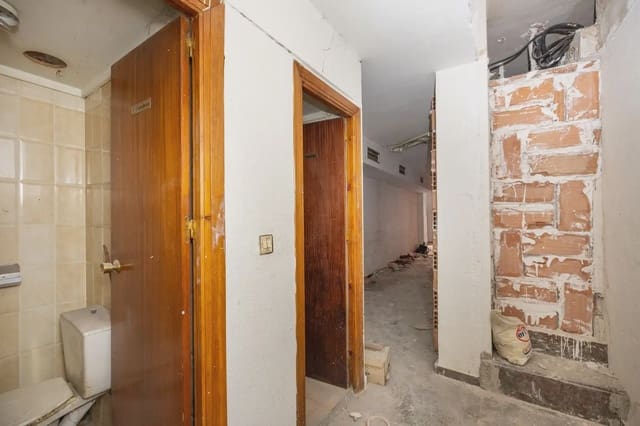 Gewerbe zu verkaufen in Figares, Granada Stadt - 65.000 € (Ref: 9837254)