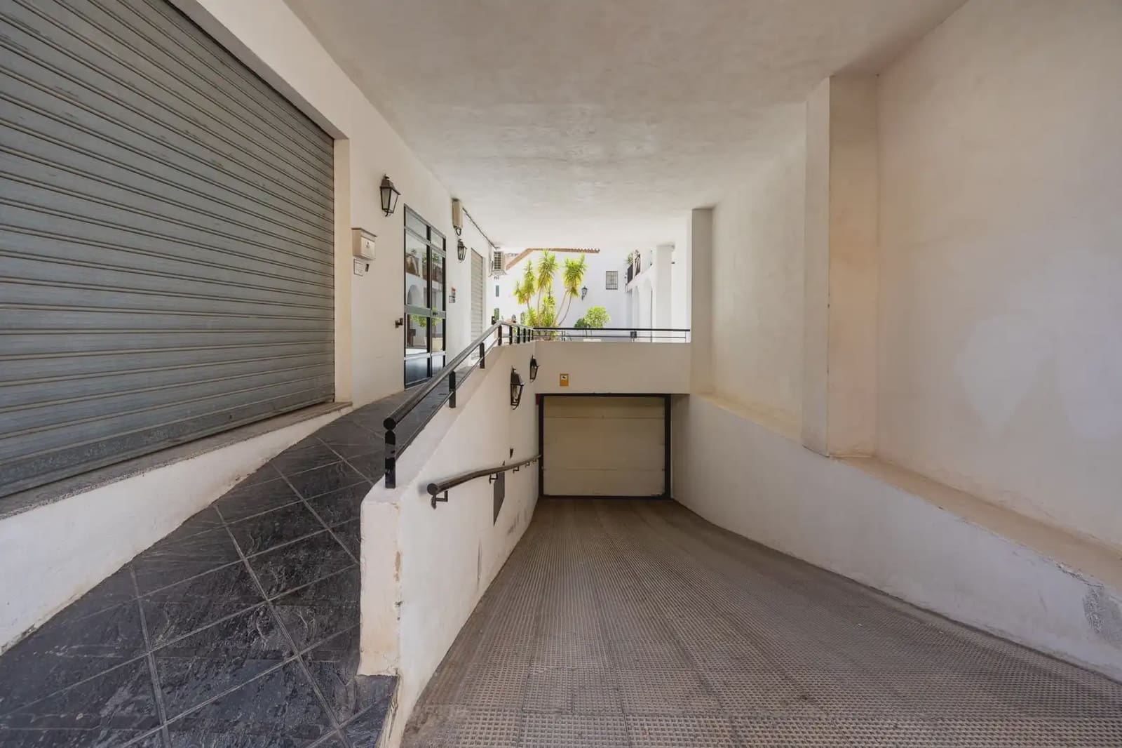 Local Comercial en Gójar en venta - 249.000 € (Ref: 9837256)