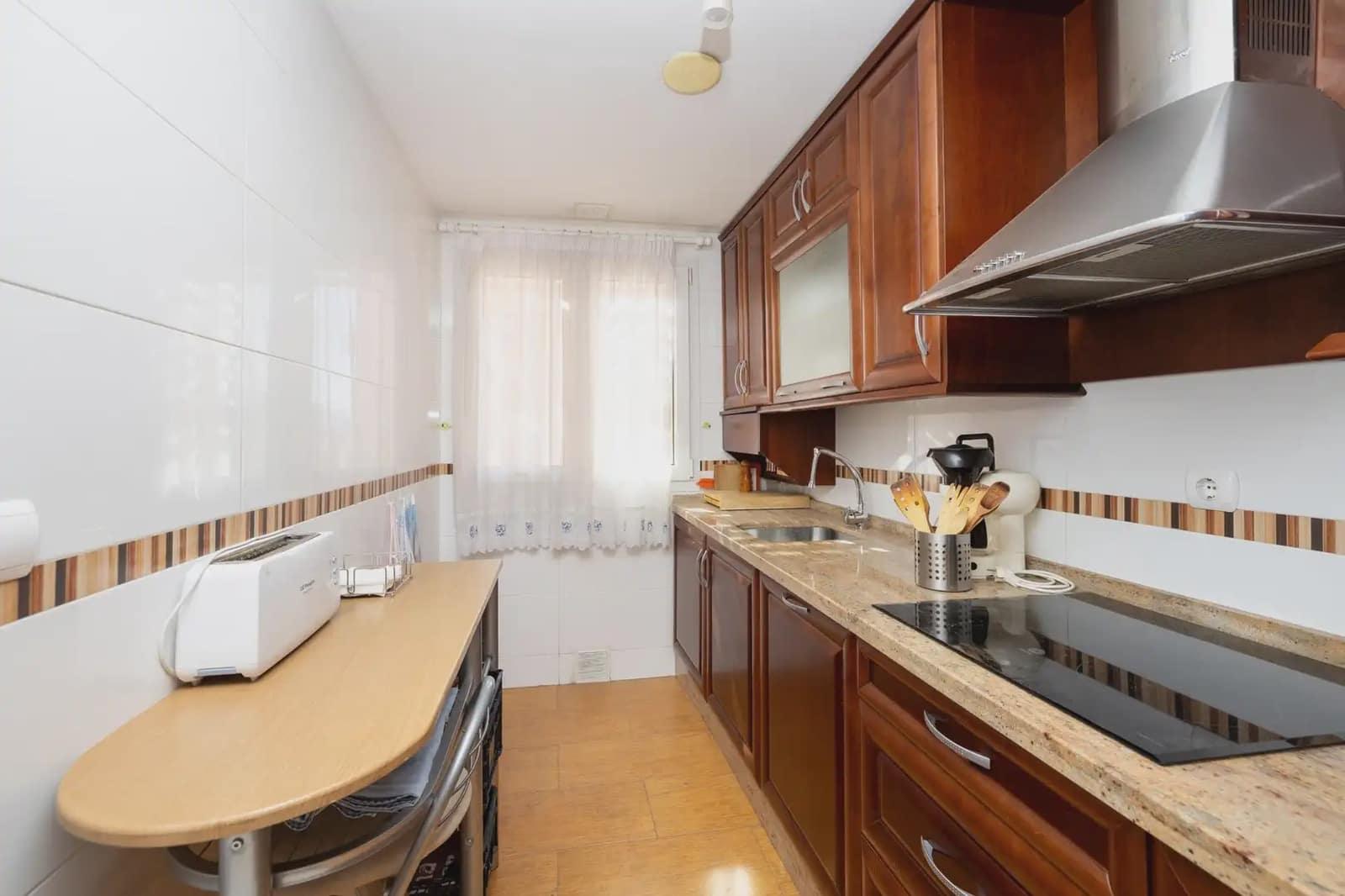 Lägenhet till salu i Granada stad med garage - 385 000 € (Ref: 9837258)