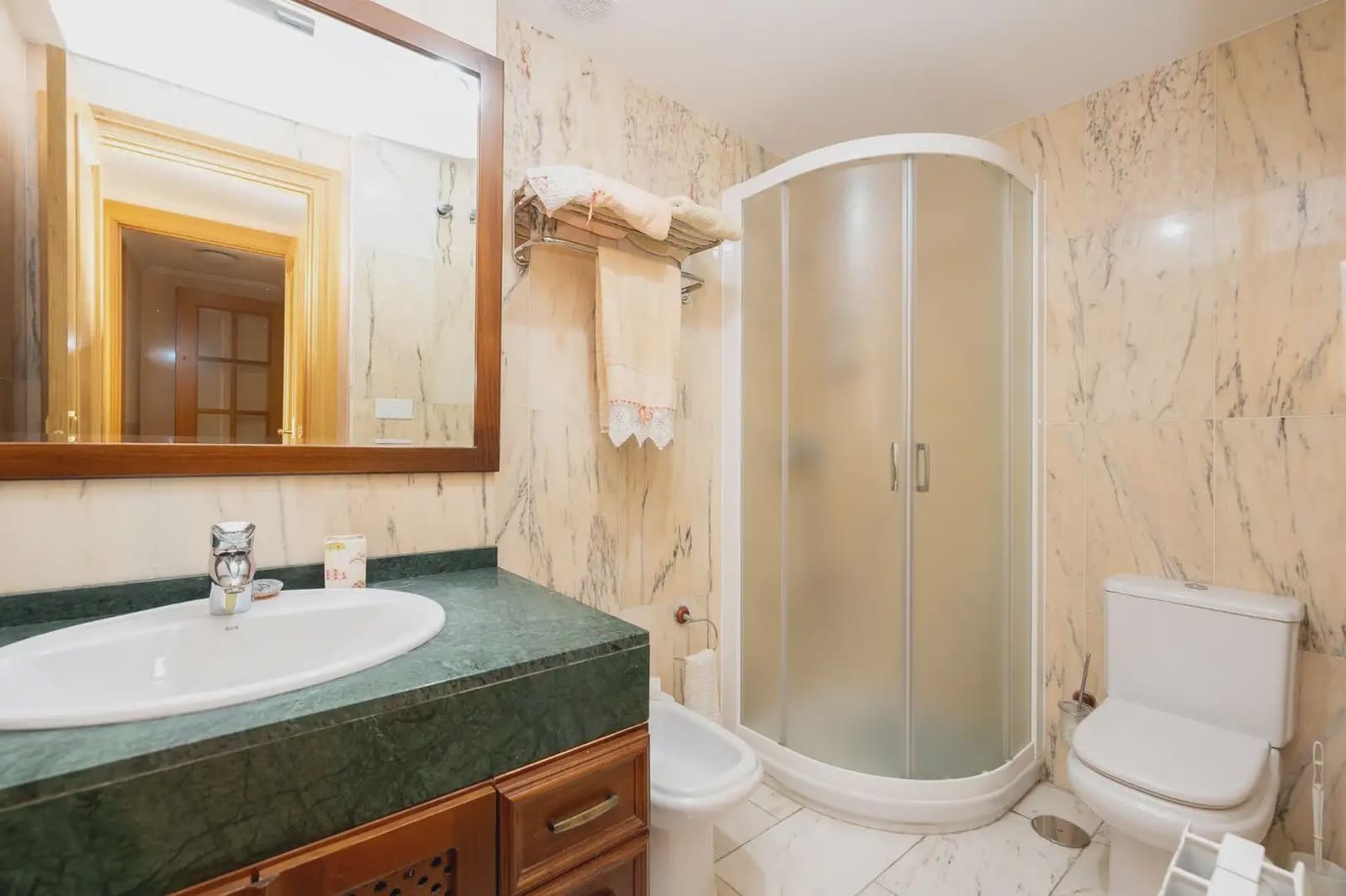 Lägenhet till salu i Granada stad med garage - 385 000 € (Ref: 9837258)