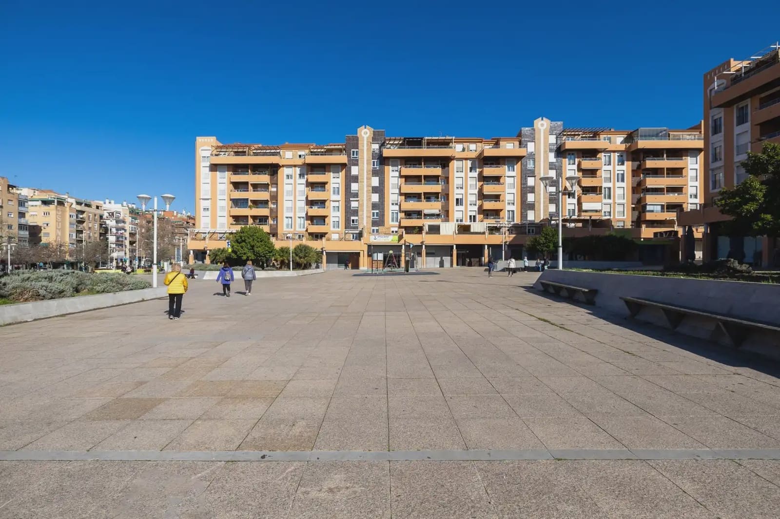 Lägenhet till salu i Granada stad med garage - 385 000 € (Ref: 9837258)