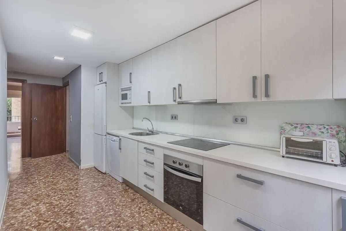 Flat for sale in Almunecar with garage - € 410,000 (Ref: 9837259)