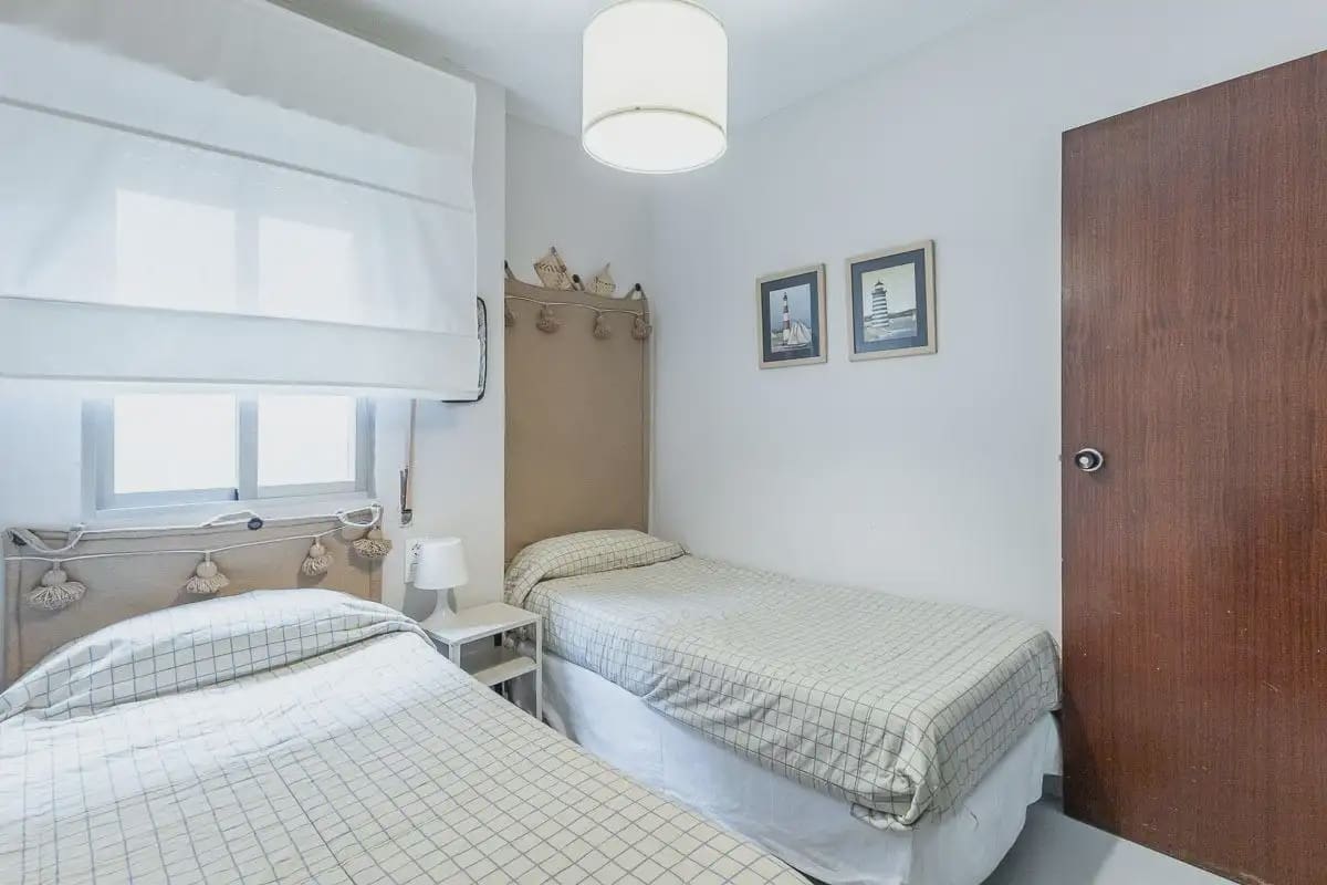 Flat for sale in Almunecar with garage - € 410,000 (Ref: 9837259)