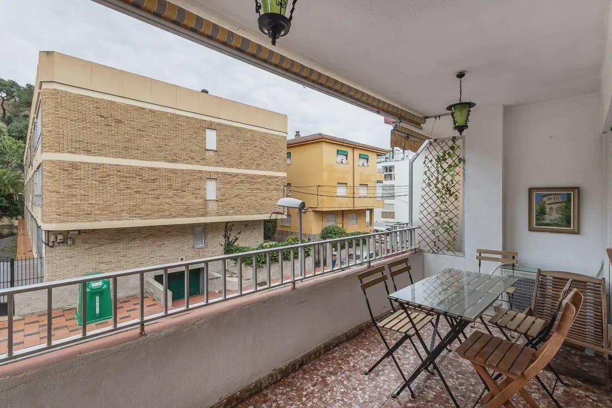 Flat for sale in Almunecar with garage - € 410,000 (Ref: 9837259)