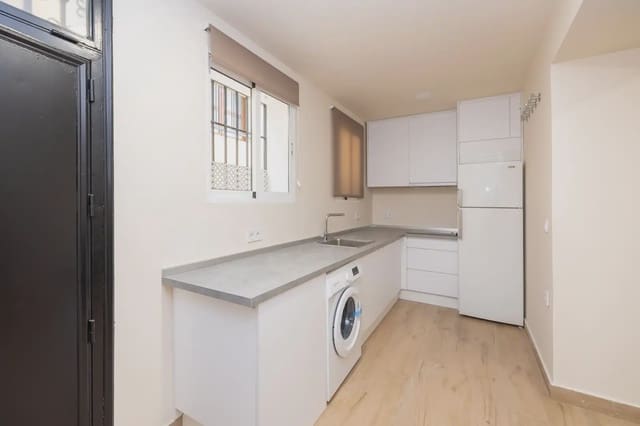 Leilighet til salgs i San Matías - Realejo, Granada by - € 189 000 (Ref: 9837260)