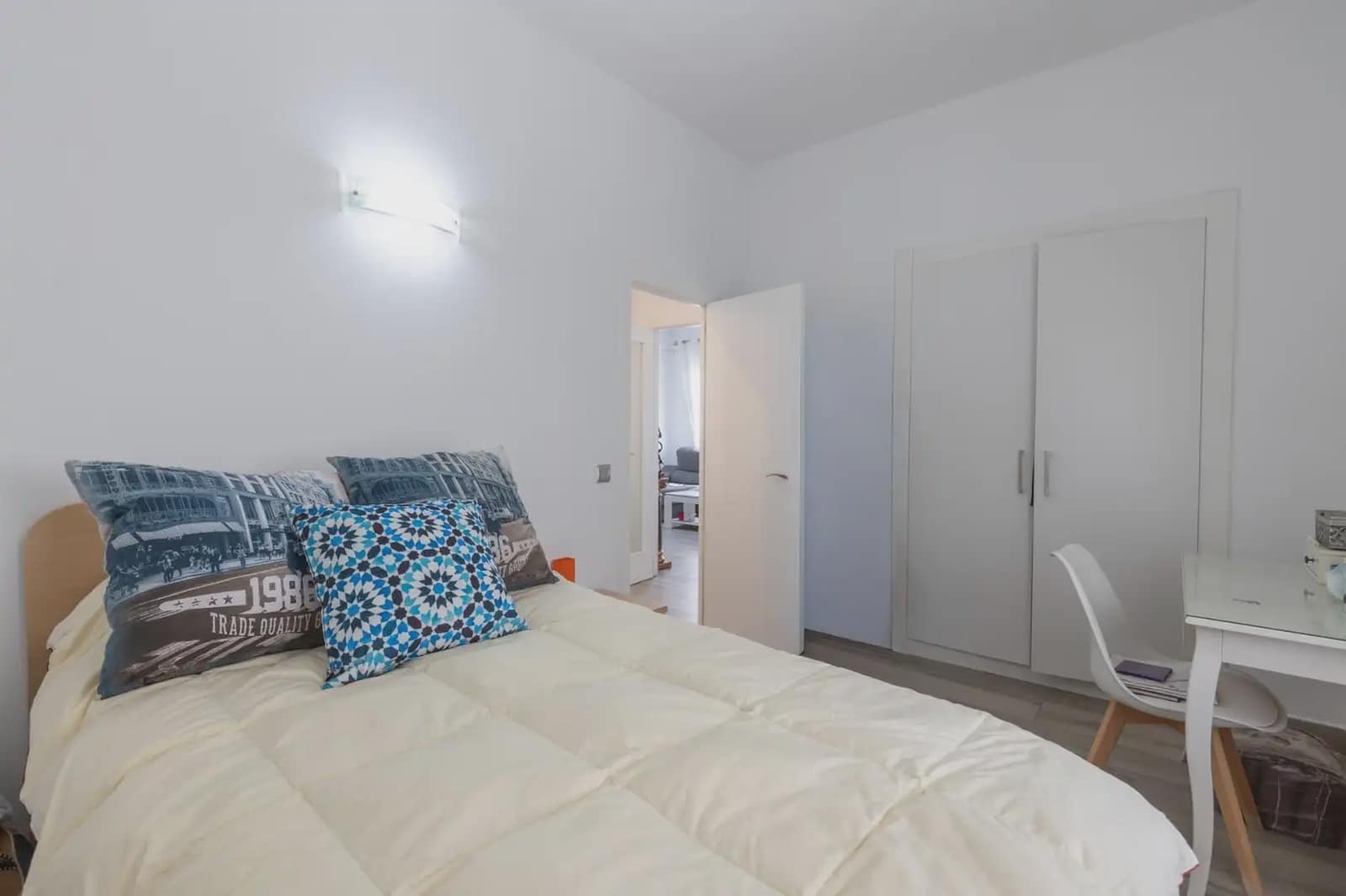 Halfvrijstaande villa te koop in Zafarraya met garage - € 135.000 (Ref: 9837261)