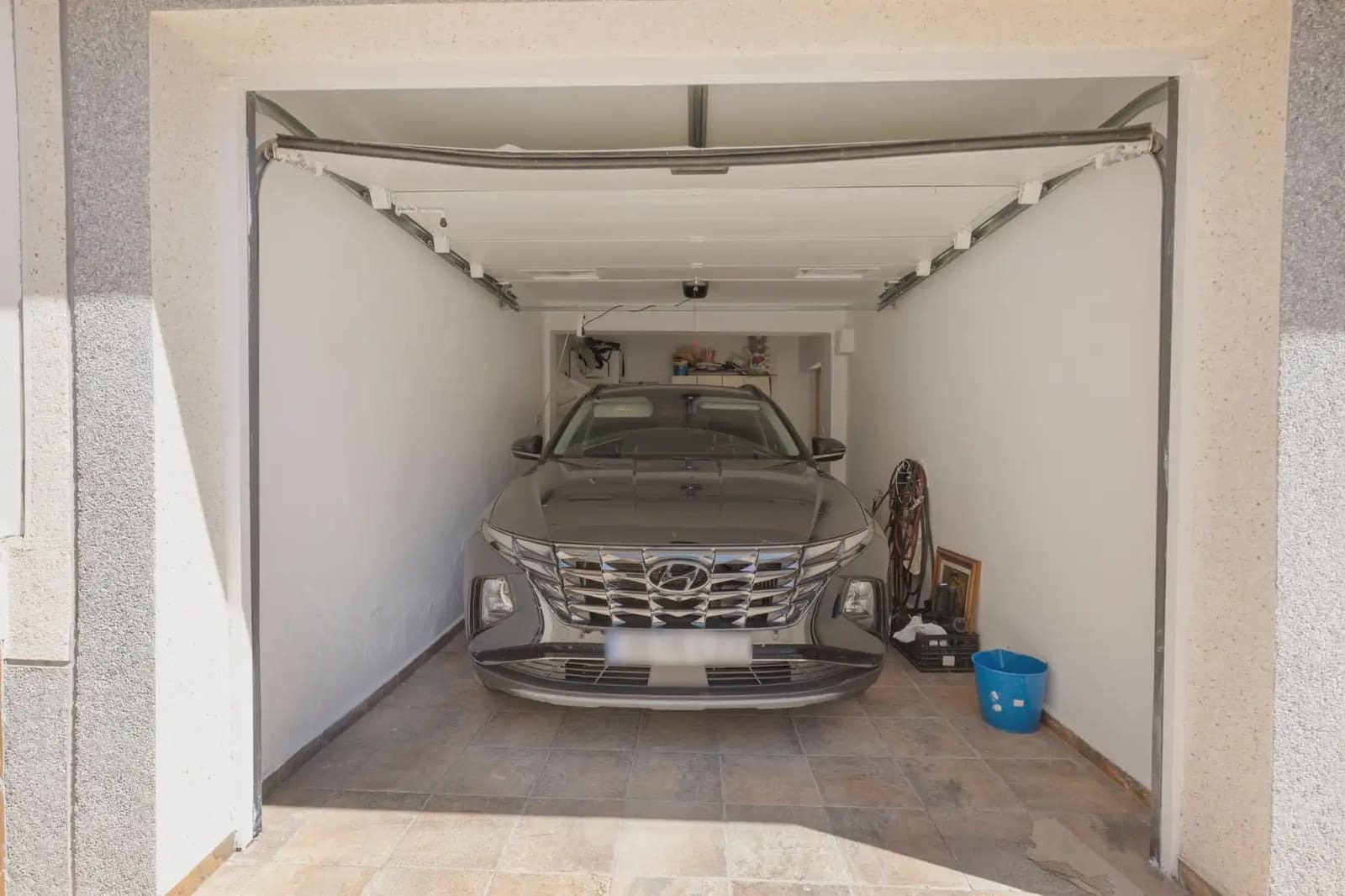 Halfvrijstaande villa te koop in Zafarraya met garage - € 135.000 (Ref: 9837261)
