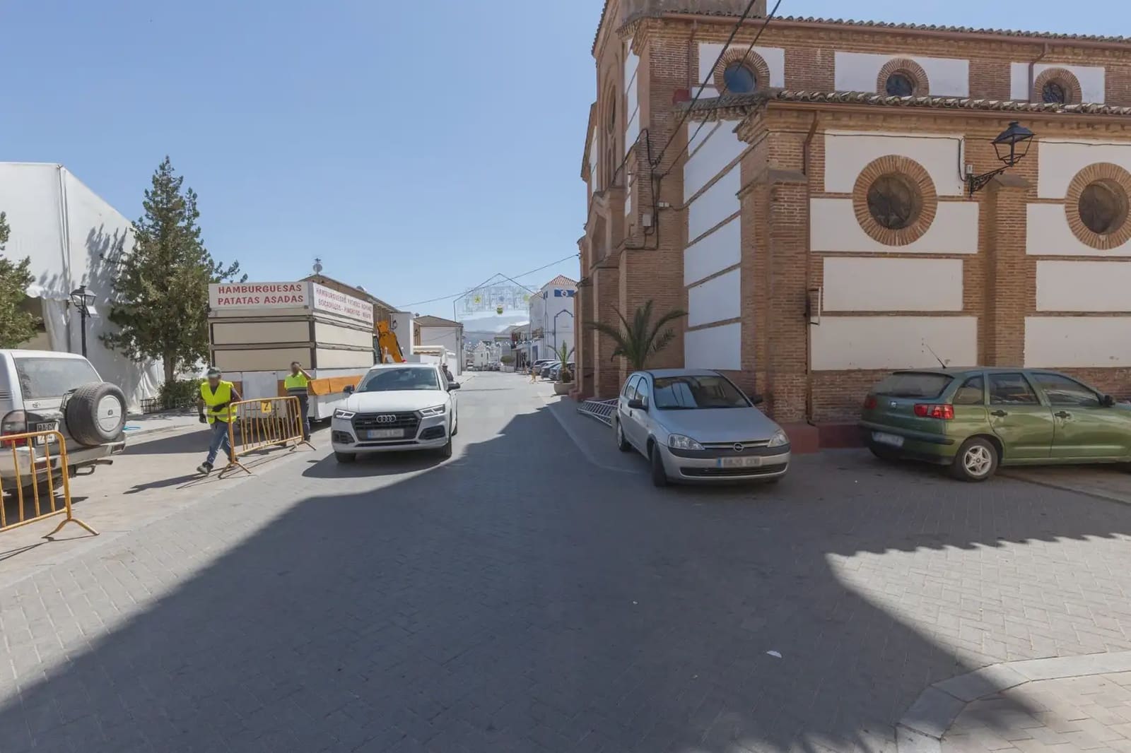 Halfvrijstaande villa te koop in Zafarraya met garage - € 135.000 (Ref: 9837261)