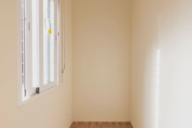 Leilighet til salgs i Güevéjar med garasje - € 115 000 (Ref: 9837262)