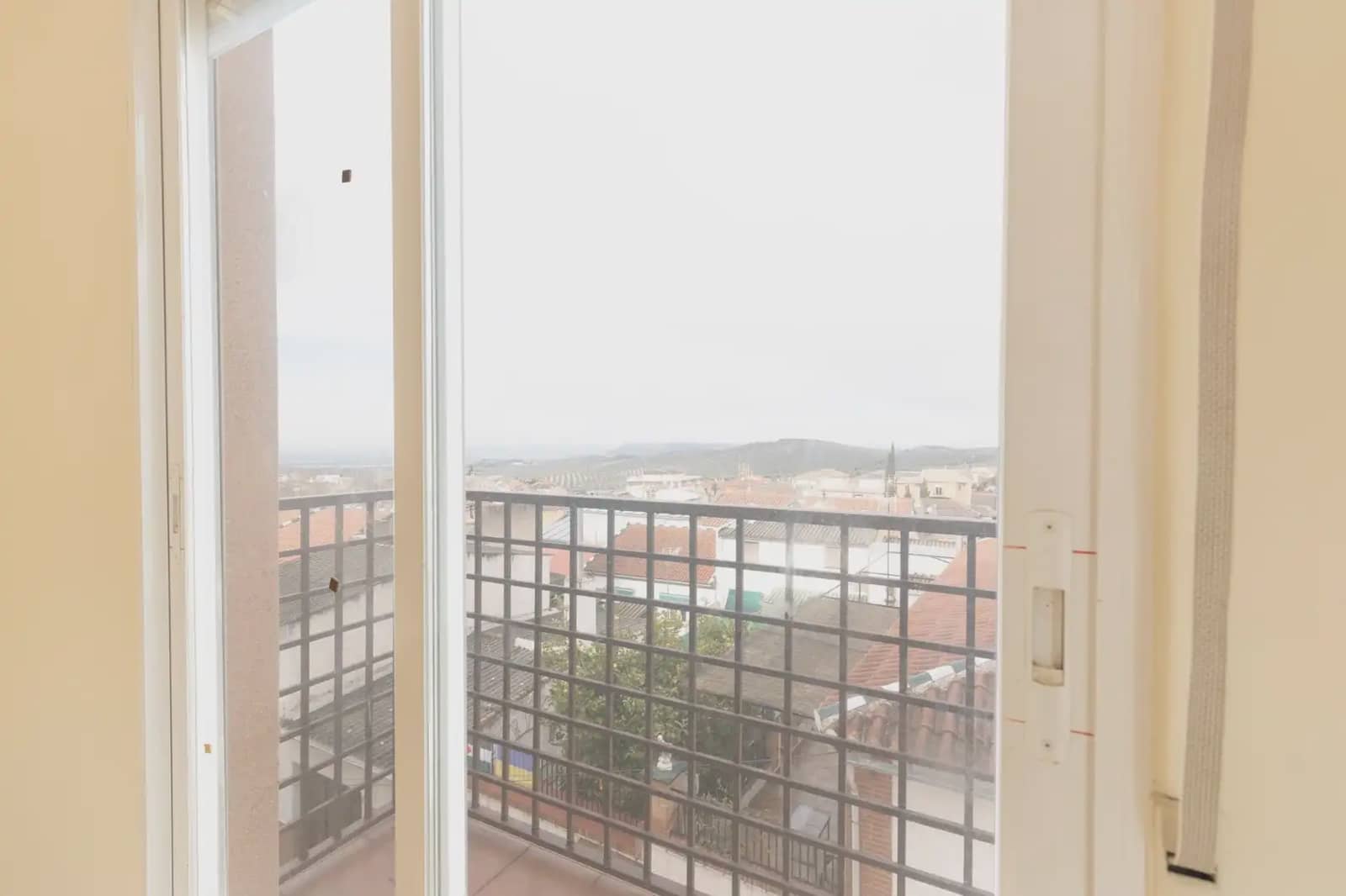 Apartamento para venda em Guevejar com garagem - 115 000 € (Ref: 9837262)