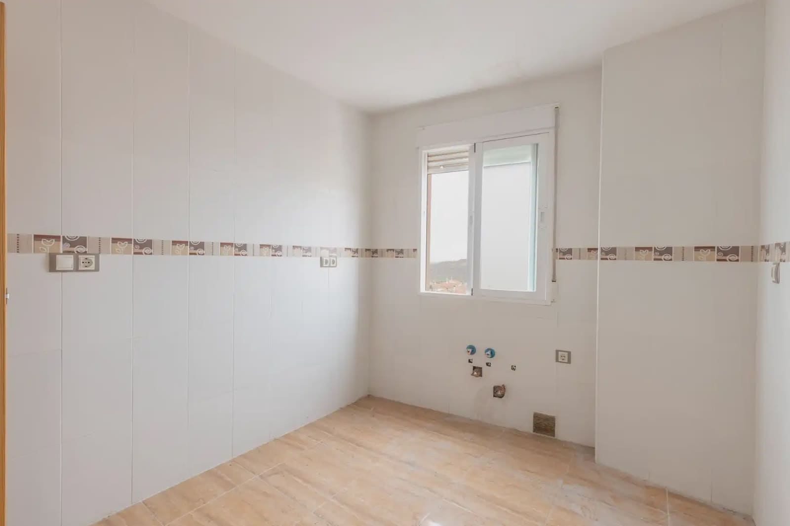 Apartamento para venda em Guevejar com garagem - 115 000 € (Ref: 9837262)