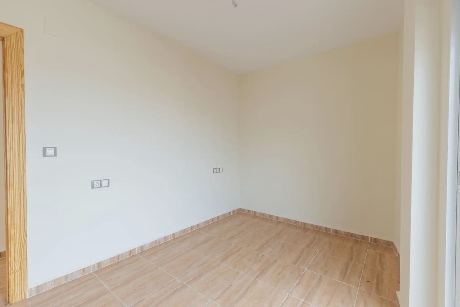 Apartamento para venda em Guevejar com garagem - 115 000 € (Ref: 9837262)