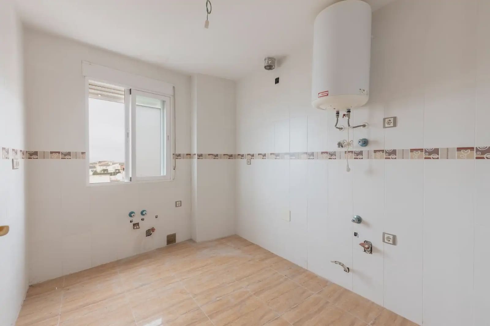 Apartamento para venda em Guevejar com garagem - 115 000 € (Ref: 9837262)