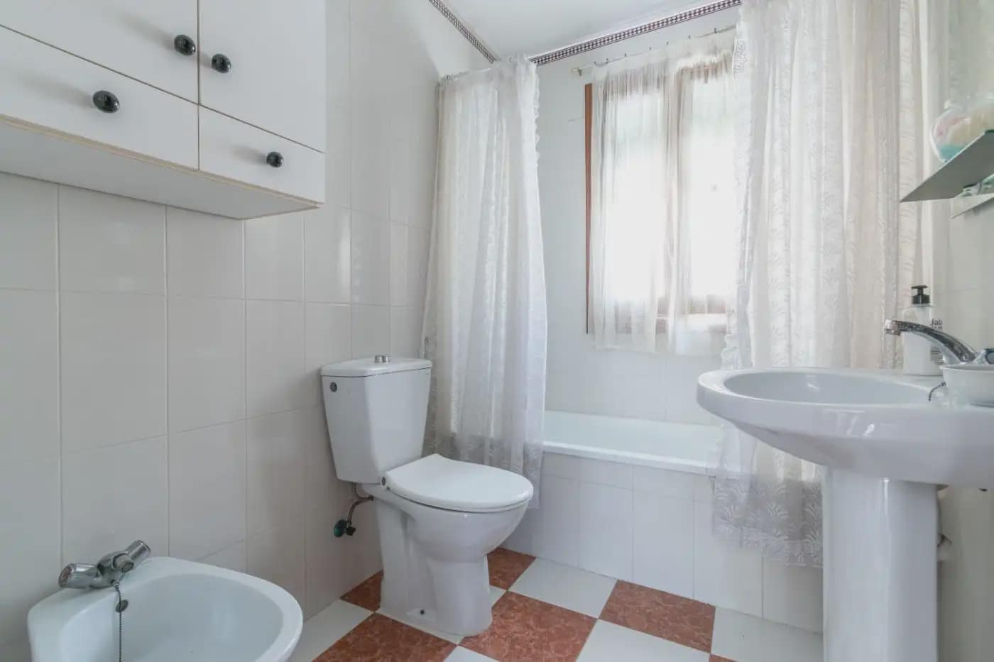 Townhouse for sale in Illora - € 72,000 (Ref: 9837264)