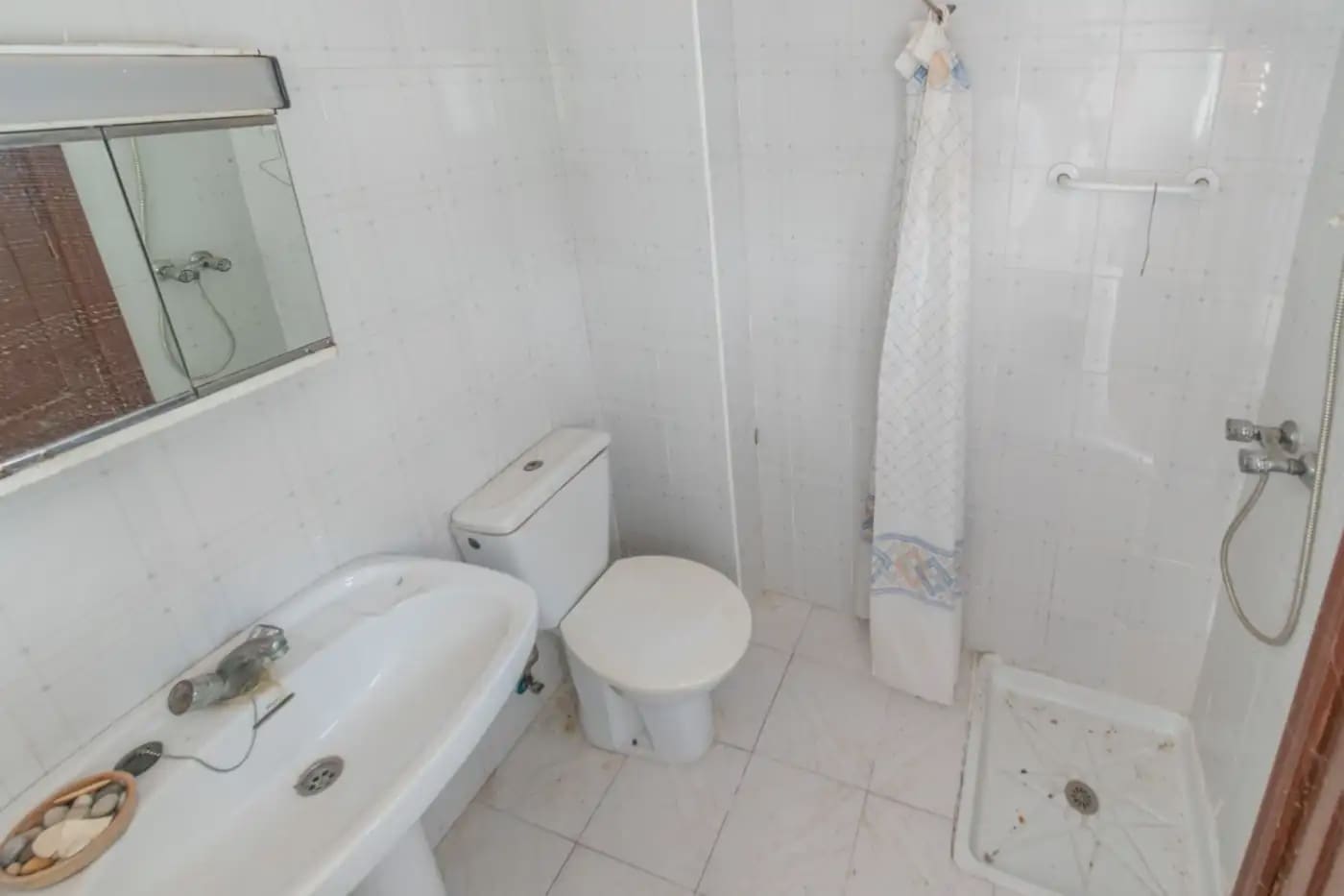 Townhouse for sale in Illora - € 72,000 (Ref: 9837264)