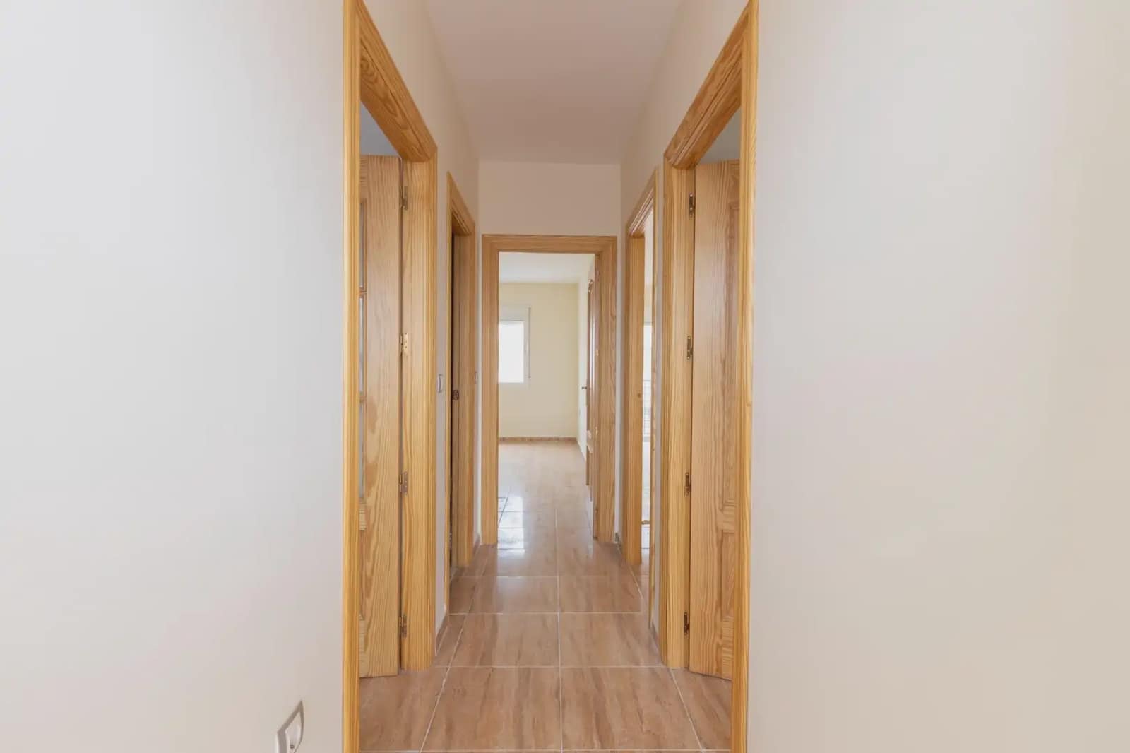 Lejlighed til salg i Guevejar med garage - € 125.000 (Ref: 9837265)