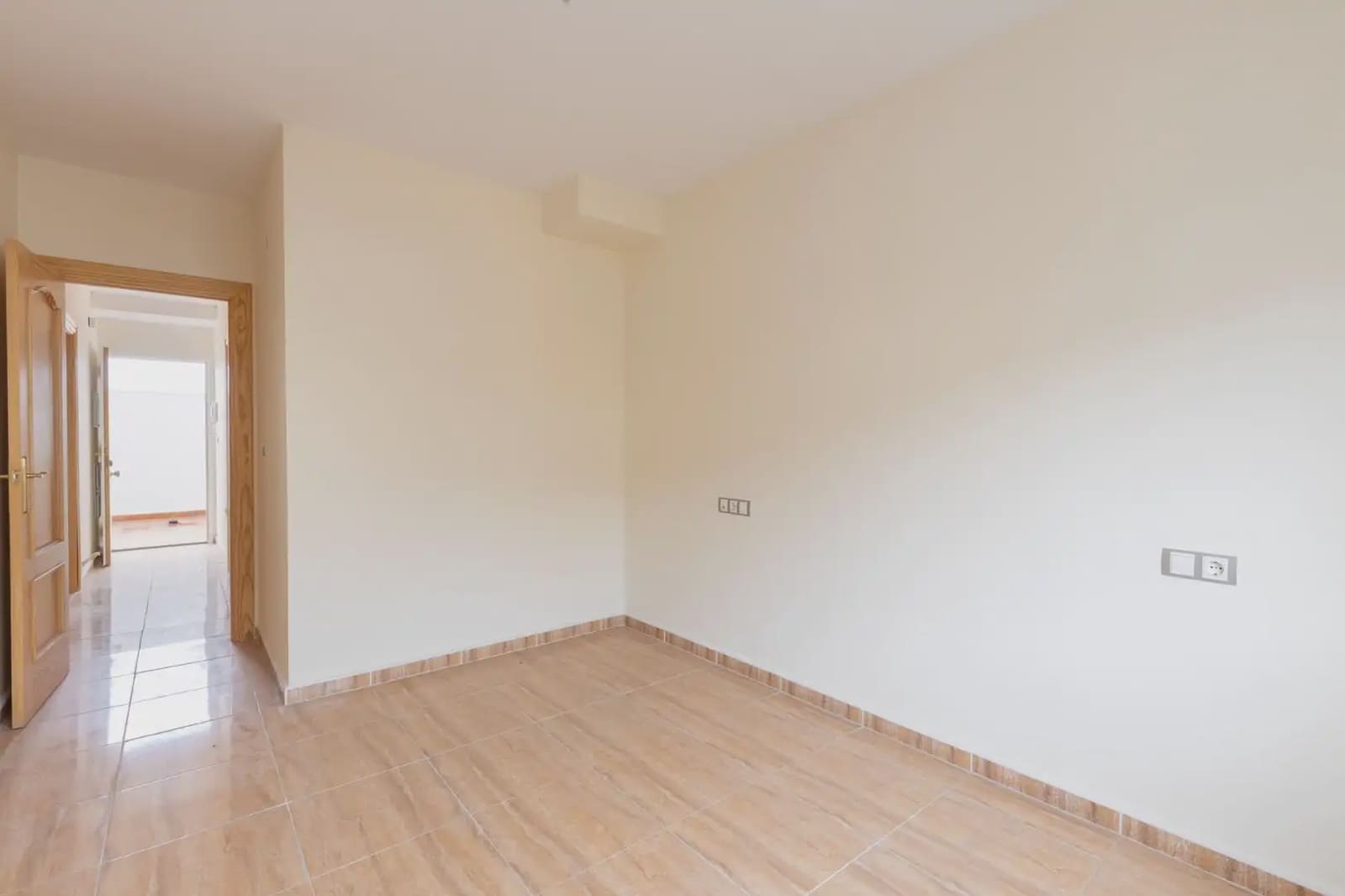 Lejlighed til salg i Guevejar med garage - € 125.000 (Ref: 9837265)