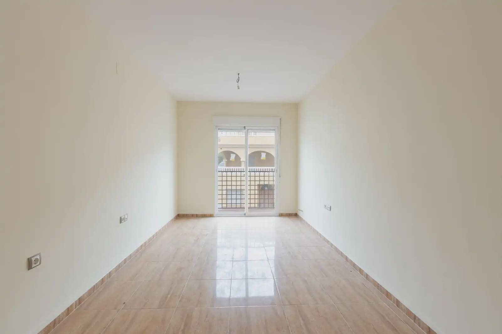Lejlighed til salg i Guevejar med garage - € 125.000 (Ref: 9837265)