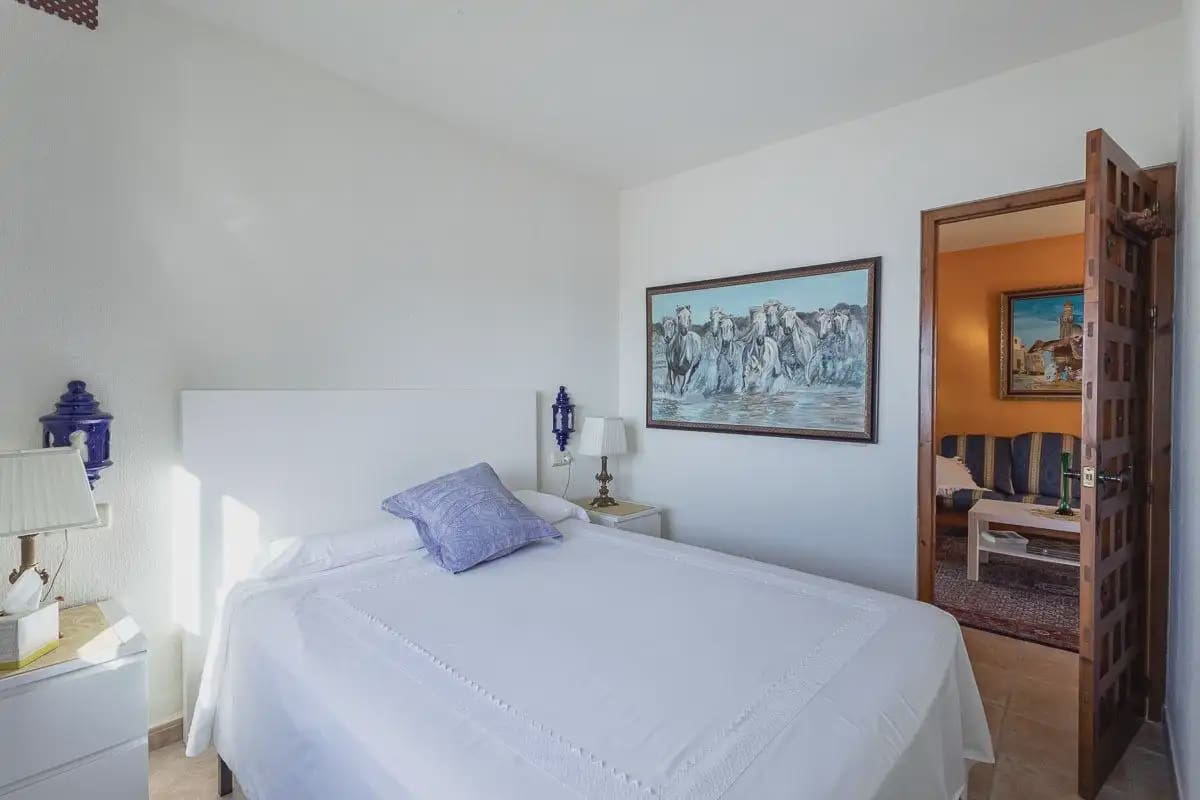 Villa for sale in Almunecar with pool garage - € 1,350,000 (Ref: 9837267)