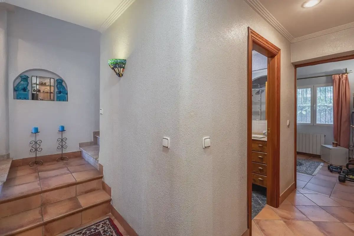 Villa for sale in Almunecar with pool garage - € 1,350,000 (Ref: 9837267)