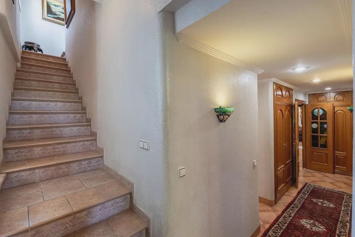 Villa for sale in Almunecar with pool garage - € 1,350,000 (Ref: 9837267)