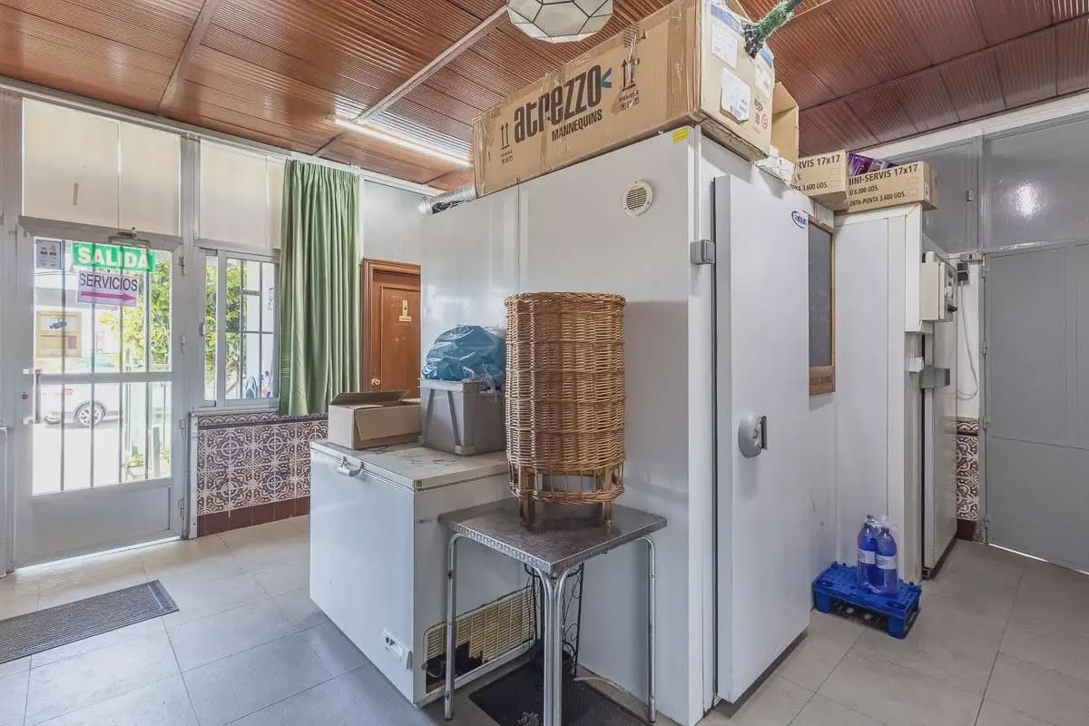 Kommersiell til salgs i Atarfe - € 450 000 (Ref: 9837268)