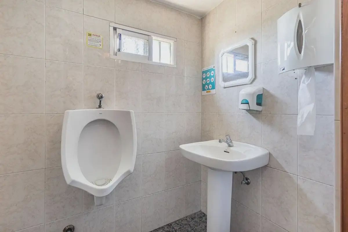 Kommersiell til salgs i Atarfe - € 450 000 (Ref: 9837268)