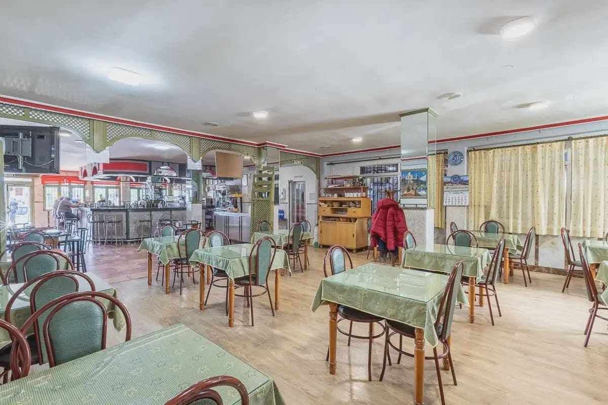 Kommersiell til salgs i Atarfe - € 450 000 (Ref: 9837268)