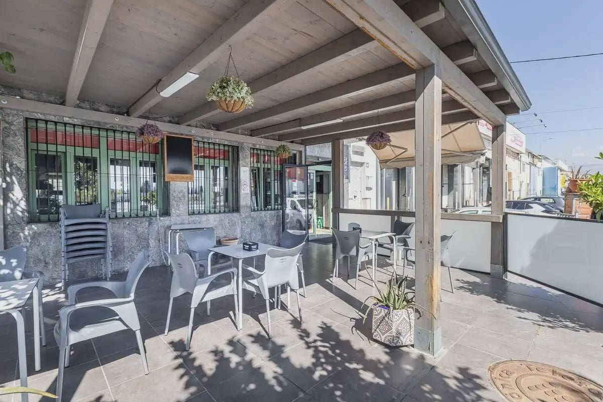 Kommersiell til salgs i Atarfe - € 450 000 (Ref: 9837268)