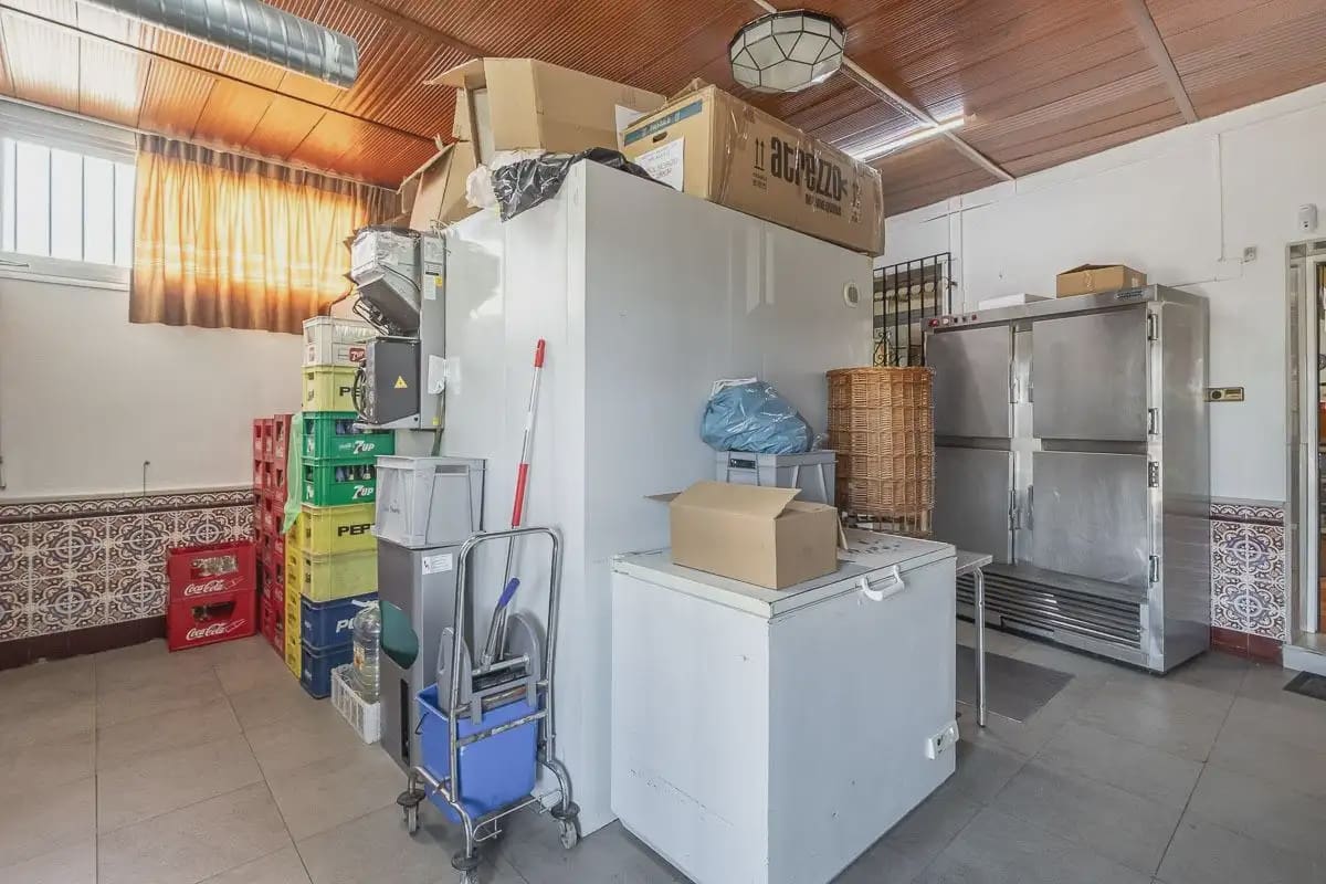 Kommersiell til salgs i Atarfe - € 450 000 (Ref: 9837268)