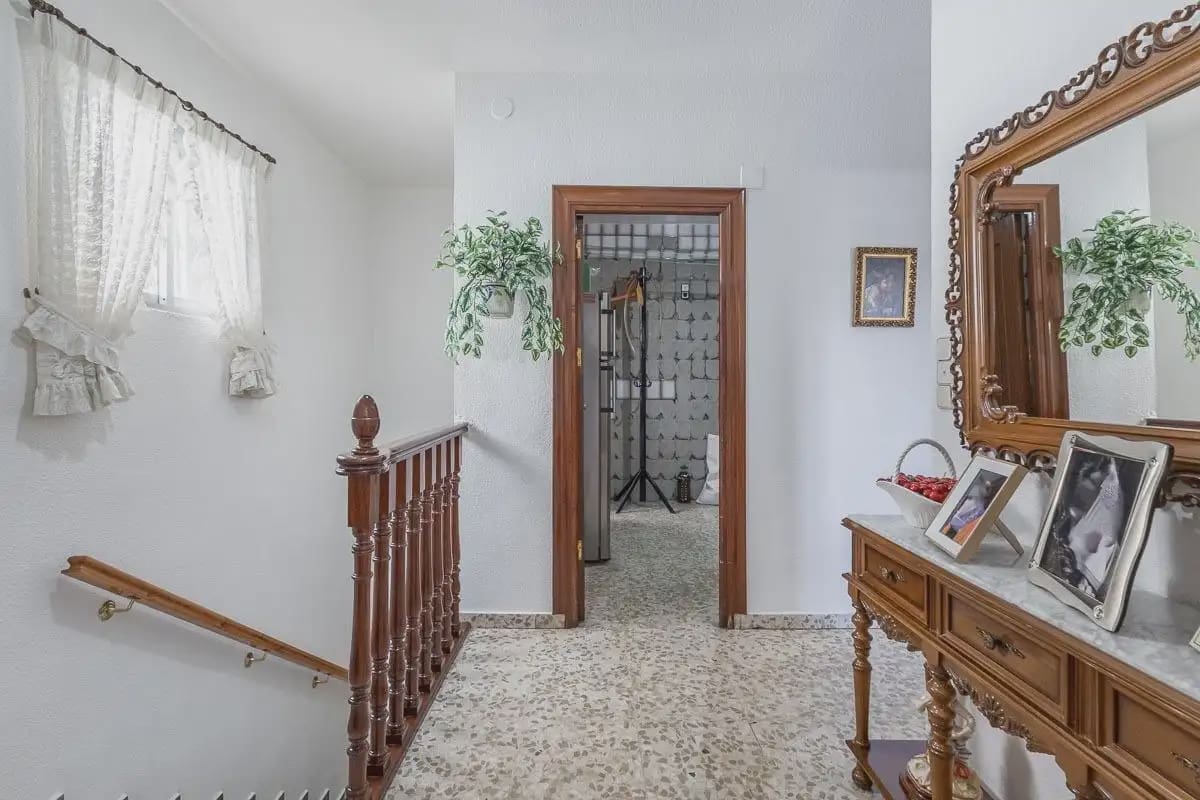 Kommersiell til salgs i Atarfe - € 450 000 (Ref: 9837268)