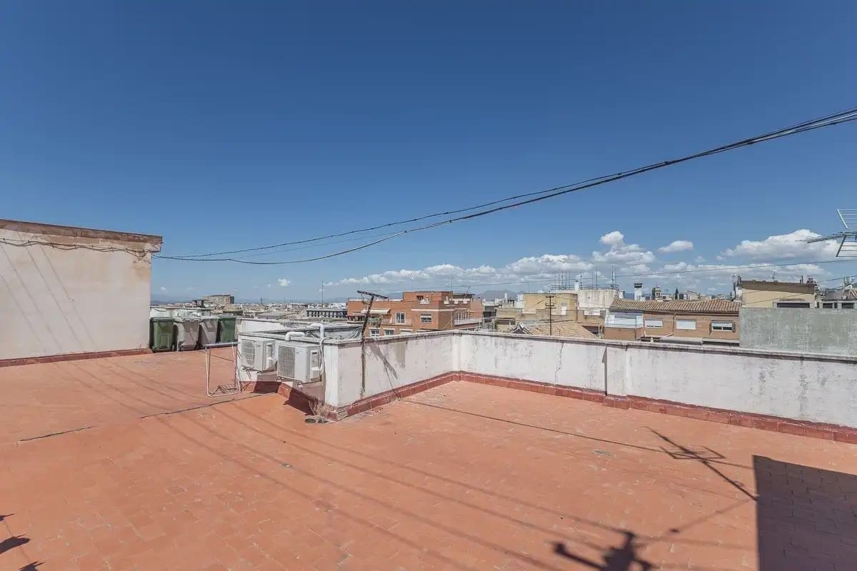 Leilighet til salgs i Granada by med garasje - € 395 000 (Ref: 9837269)