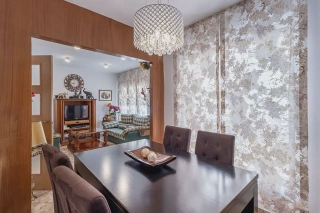 Leilighet til salgs i Centro - Sagrario, Granada by med garasje - € 395 000 (Ref: 9837269)