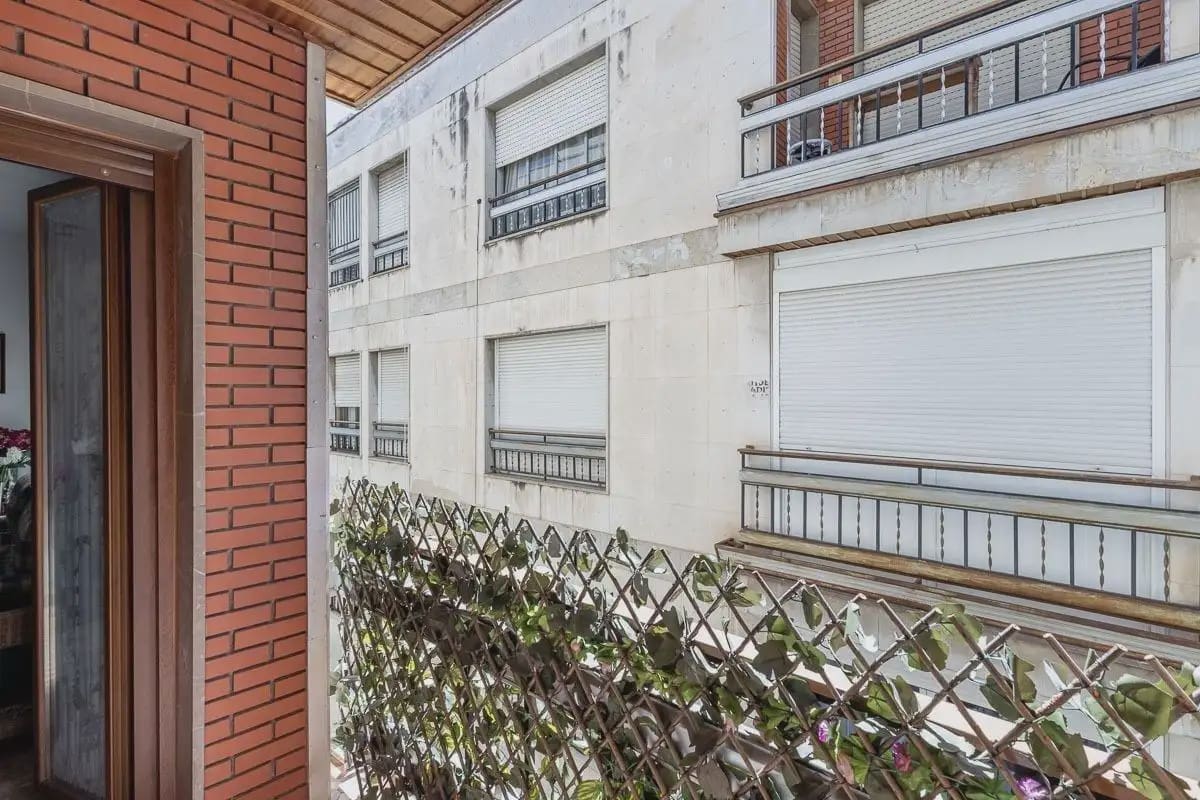 Leilighet til salgs i Granada by med garasje - € 395 000 (Ref: 9837269)