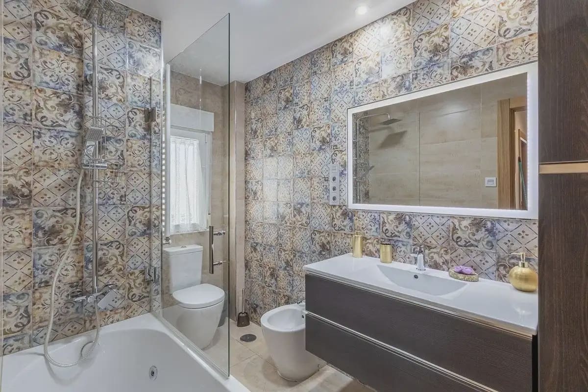 Leilighet til salgs i Granada by med garasje - € 395 000 (Ref: 9837269)