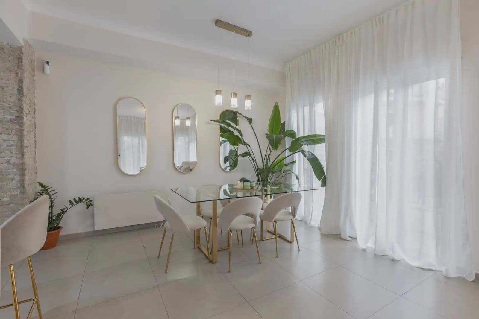 Flat for sale in Granada city - € 499,000 (Ref: 9837270)