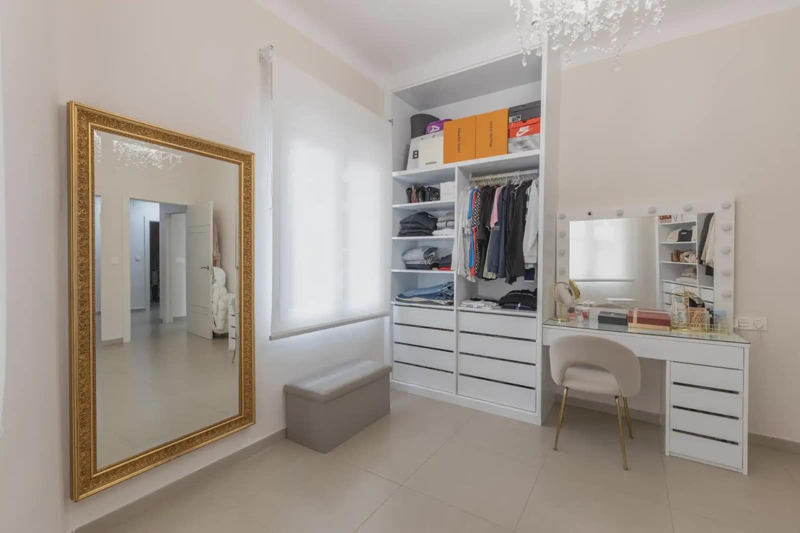 Flat for sale in Granada city - € 499,000 (Ref: 9837270)