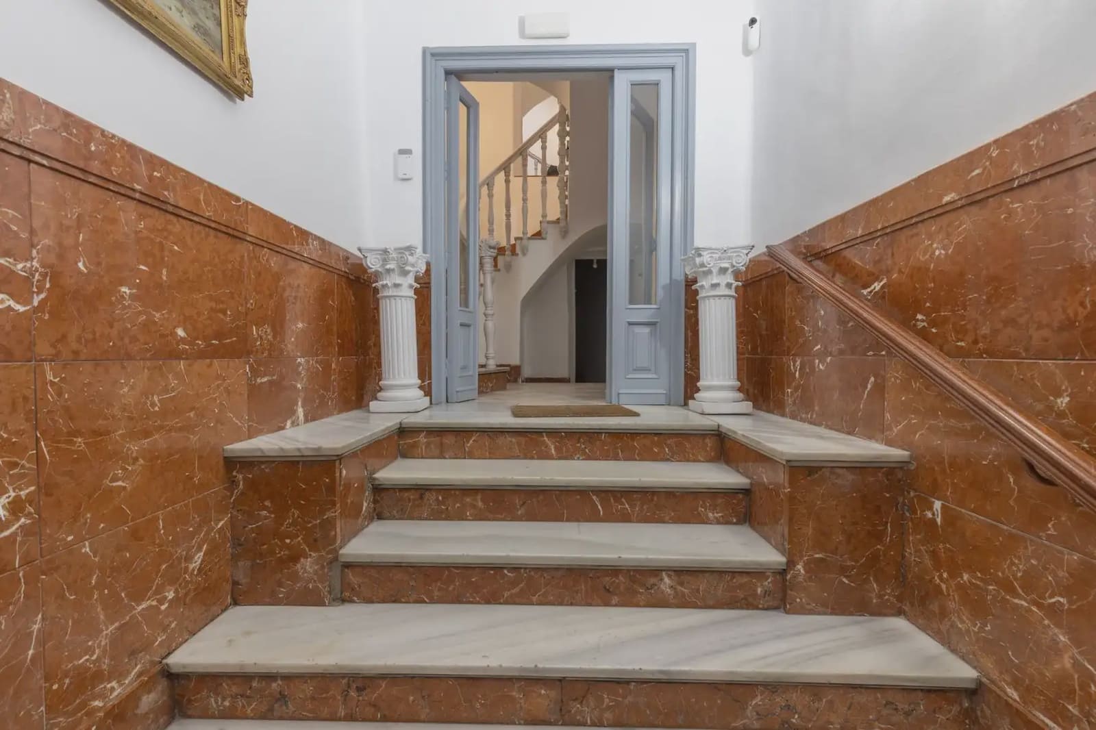 Flat for sale in Granada city - € 499,000 (Ref: 9837270)