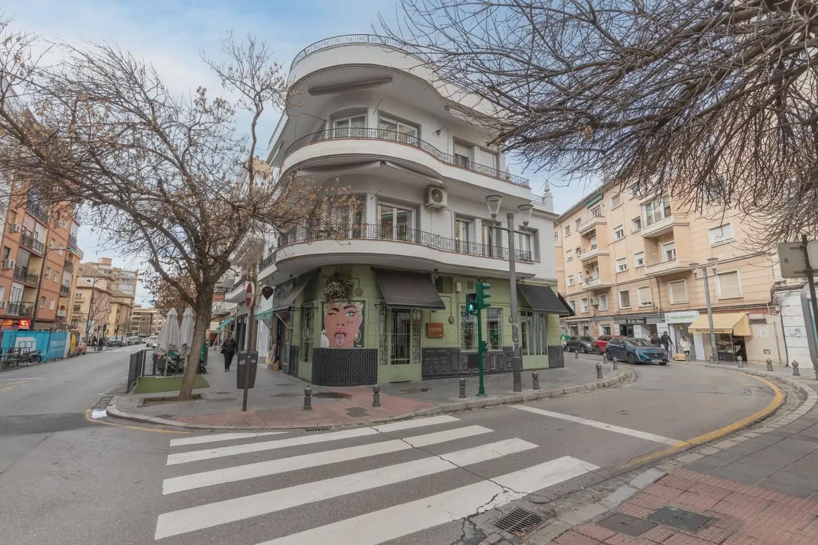 Flat for sale in Granada city - € 499,000 (Ref: 9837270)