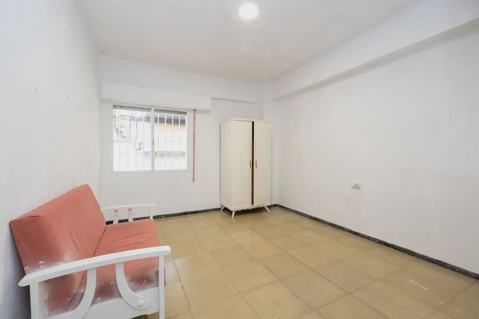 Mieszkanie na sprzedaż w Miasto Grenada - 230 000 € (Ref: 9837271)