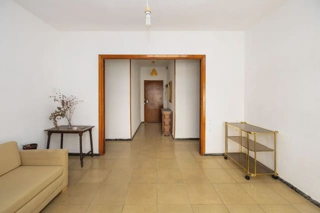 Leilighet til salgs i San Matías - Realejo, Granada by - € 230 000 (Ref: 9837271)